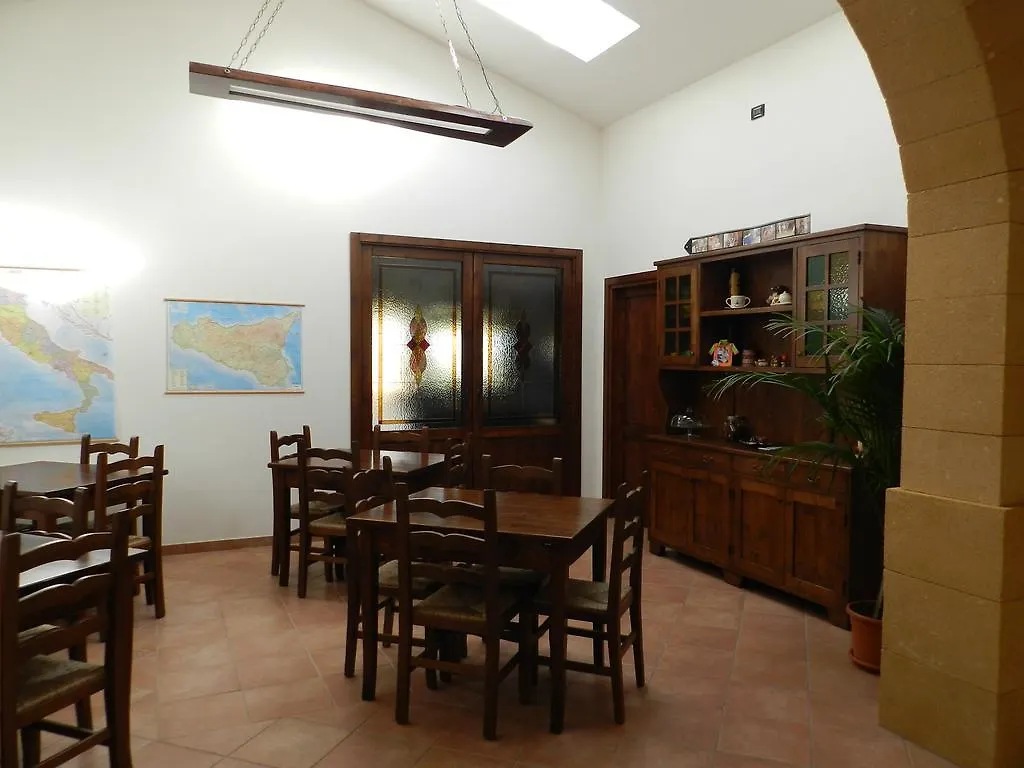 Baglio Olivastro Bed & Breakfast Digerbato